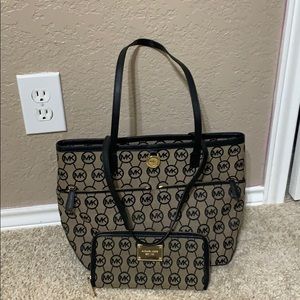Michael Kors purse and wallet set
